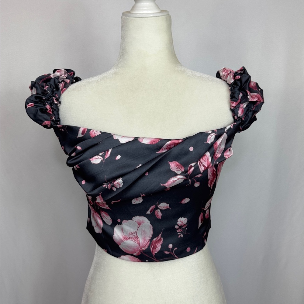 Petal & Pup Arabella Floral Crop Top Size Small Gray Pink - Picture 5 of 12